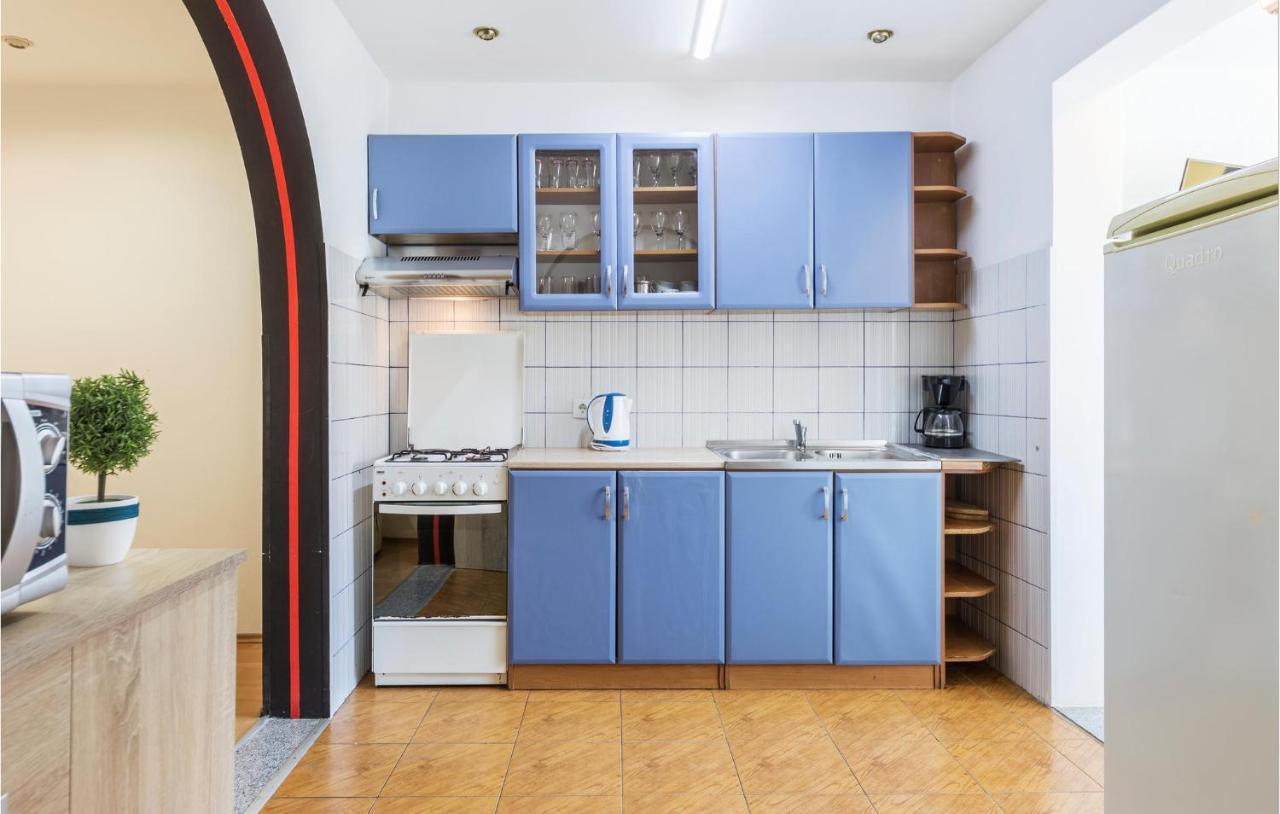 Nice Apartment In Pula With Kitchen المظهر الخارجي الصورة