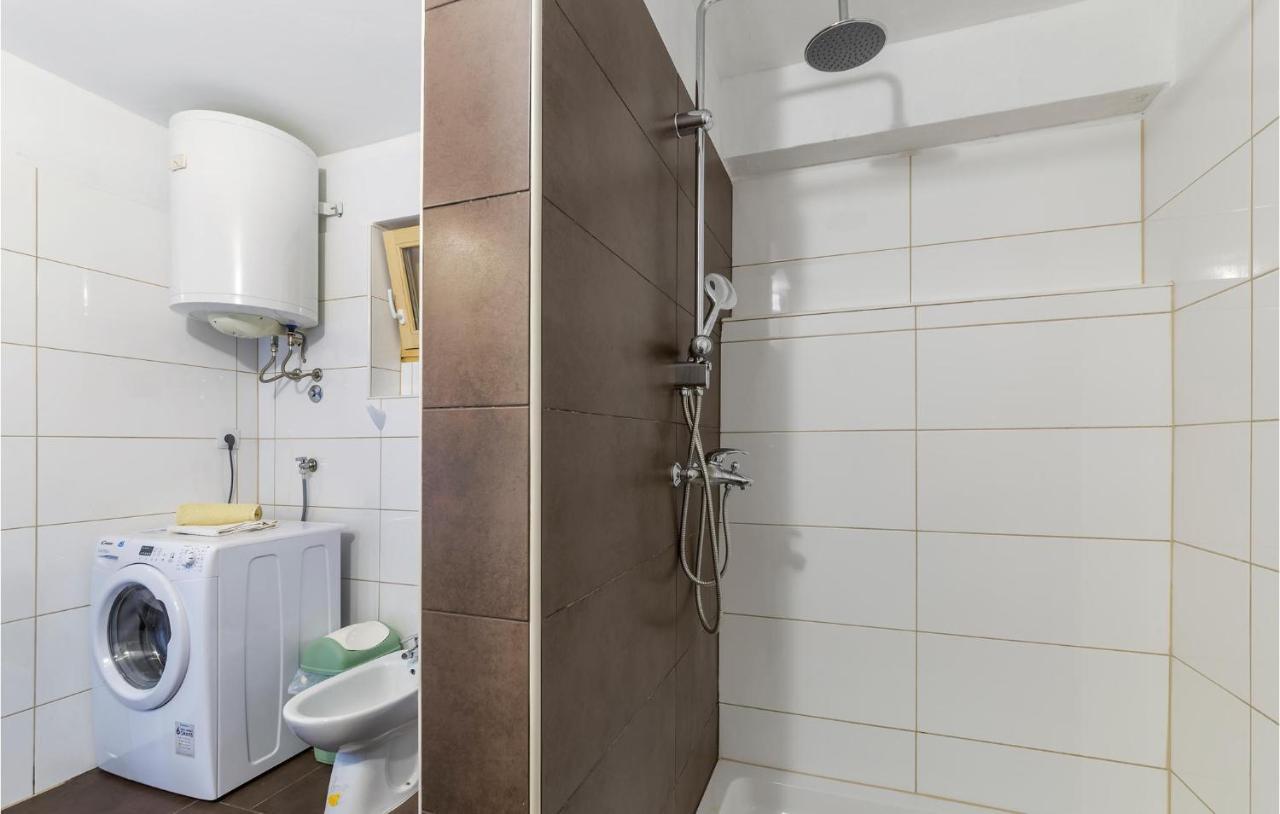 Nice Apartment In Pula With Kitchen المظهر الخارجي الصورة